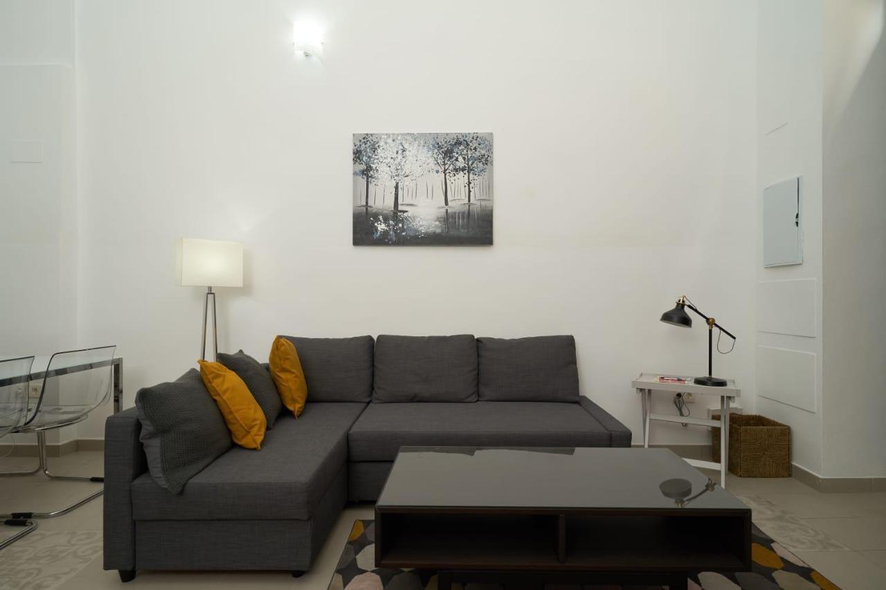 Apartamento Turistico Centro Monumental -- กาเซเรส ภายนอก รูปภาพ